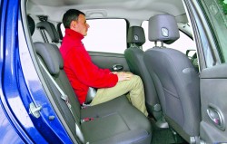 AuBi08_31_Ren_Clio_vidus_09_22 AuBi08_31_Ren_Clio_vidus_09_22