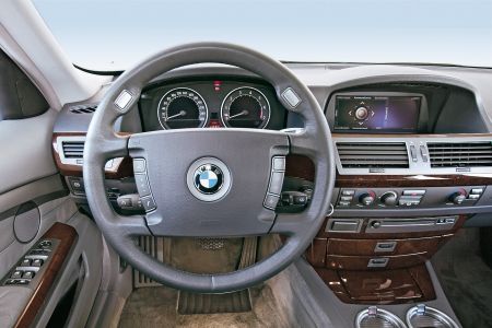 BMW_745_TRU_001